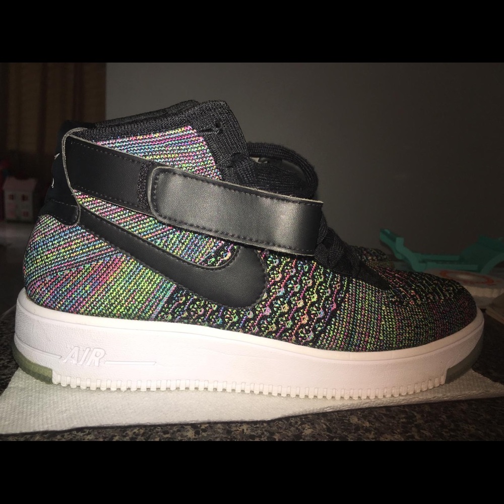 Nike Air Force 1 Mid Multicolor Flyknit